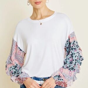 Hayden Los Angeles women’s paisley printed ruffle long sleeve top  NWT